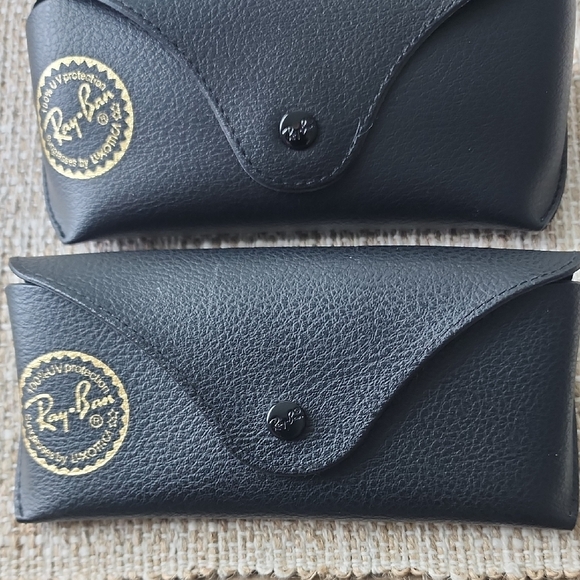 Ray-Ban Black Sunglasses Cases (4) - Picture 3 of 5